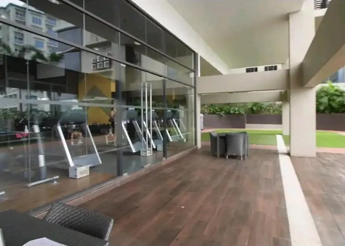 Midtown Aparthotel