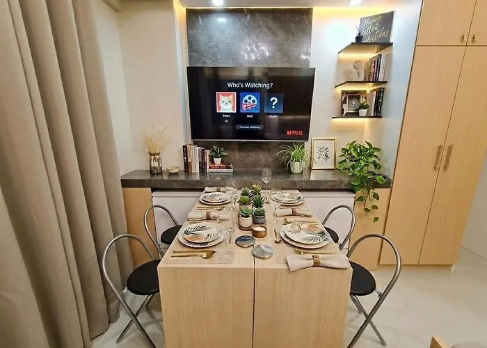 Midtown Aparthotel 4*