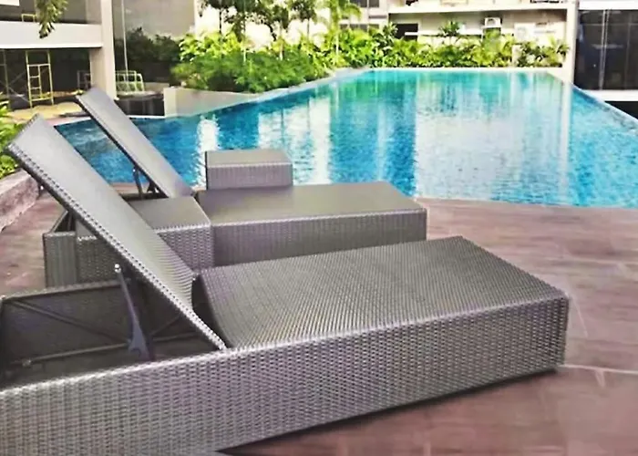 Midtown Aparthotel 4*